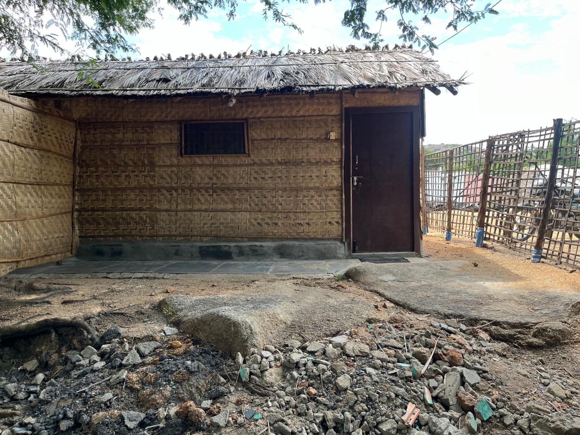 Sunrise Guest House & Restaurant Hampi Exterior photo