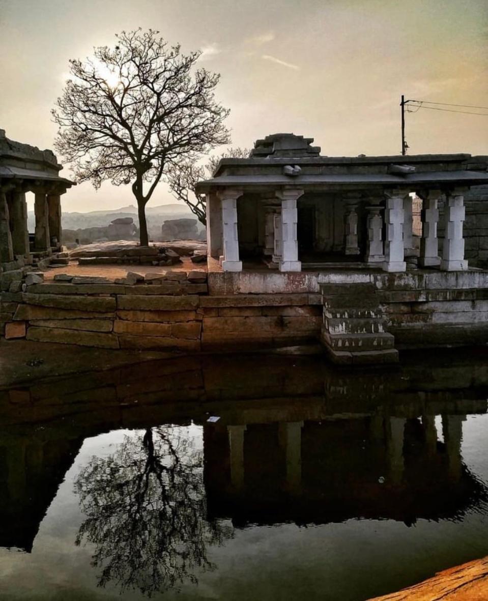 Sunrise Guest House & Restaurant Hampi Exterior photo